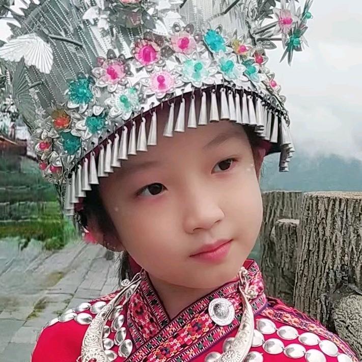 百灵琦琦