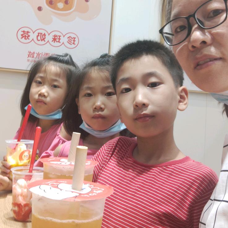 家有三宝👦👧👧