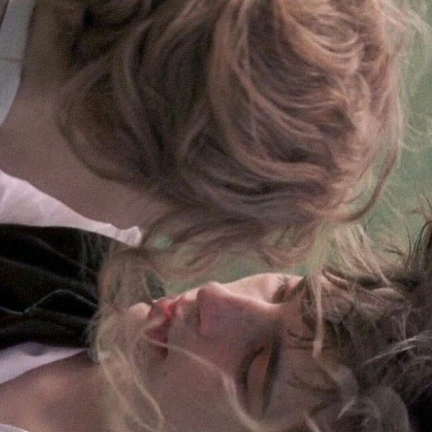 、𝗠𝗮𝗸𝗮𝗯𝗮𝗸𝗮.@