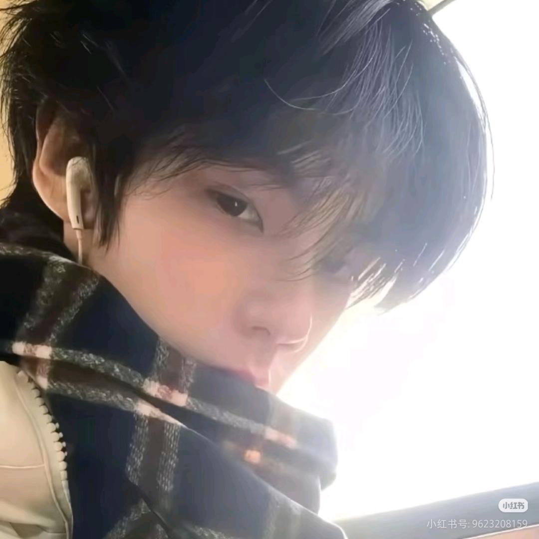 廾匸～