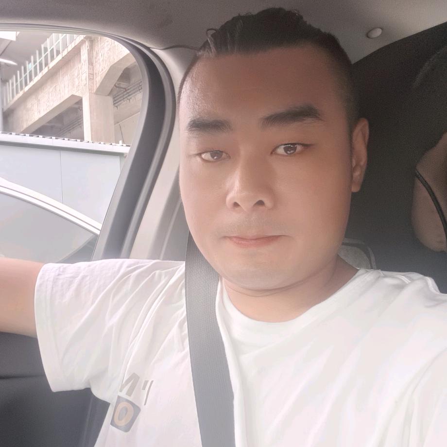 廖南狮