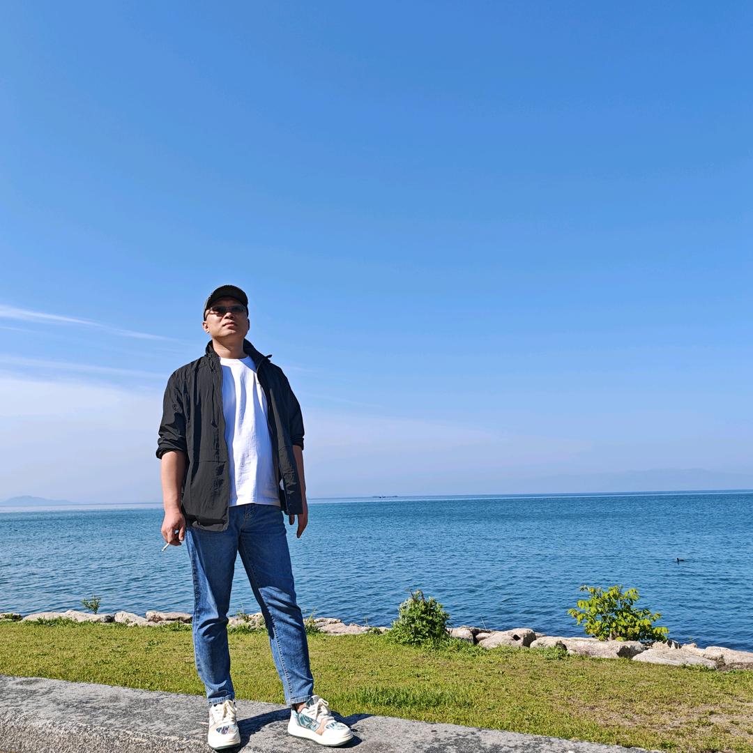 不是胡歌是Django