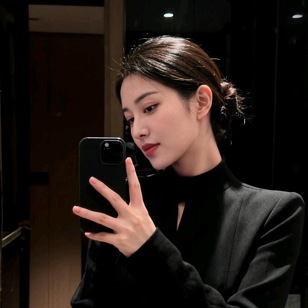 反重力少女⛹🏻‍♀️