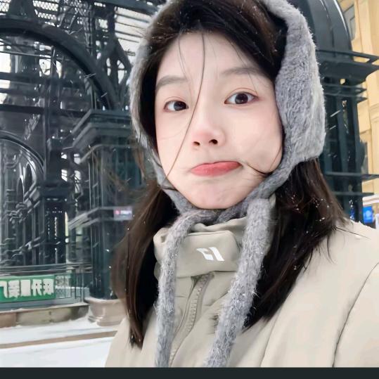 小芸爱睡觉