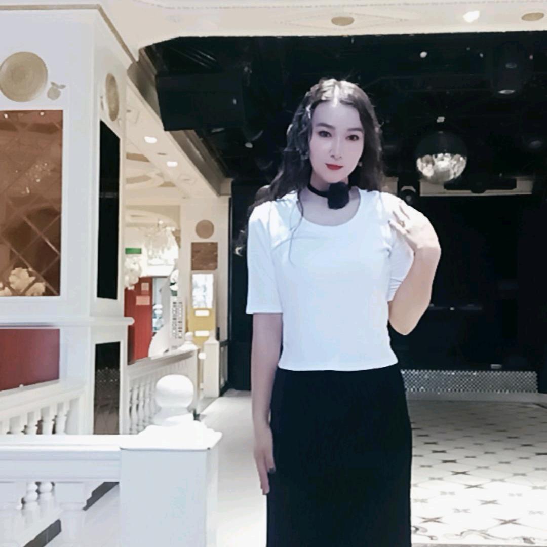 白玫瑰 🌼