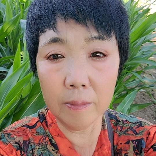 种菜奶奶