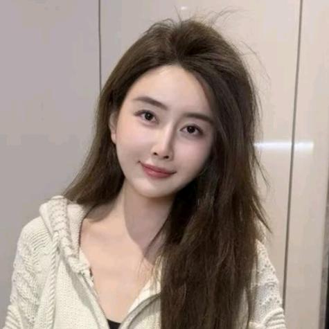 小允姐姐（爆款穿搭）