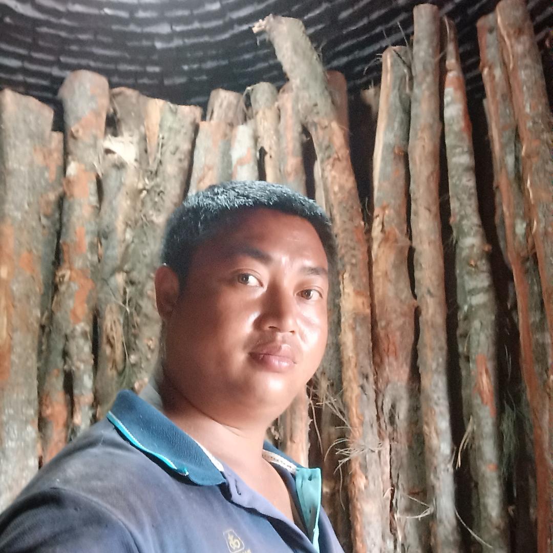 吴男神，风里雨里我在等你