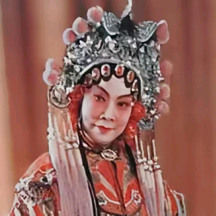 曲剧皇后张派的高飞燕