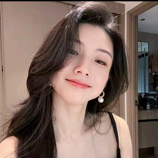 深圳南油西西高端定制(轻奢女装)