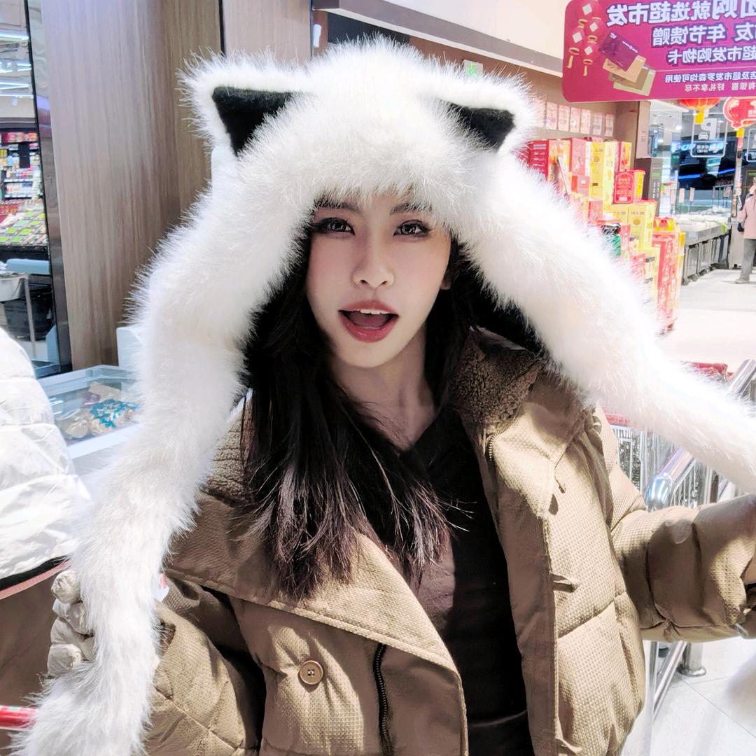 娅比囧囧囧