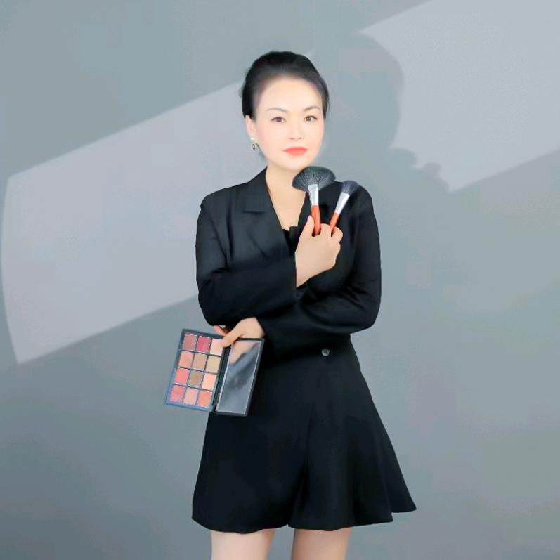 果果—美妆工作室