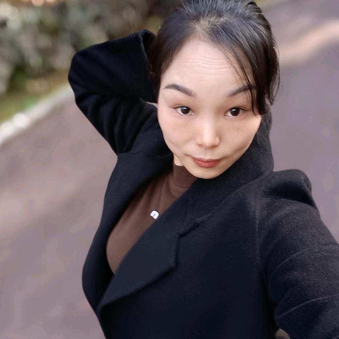 钟；；无趣的人生。