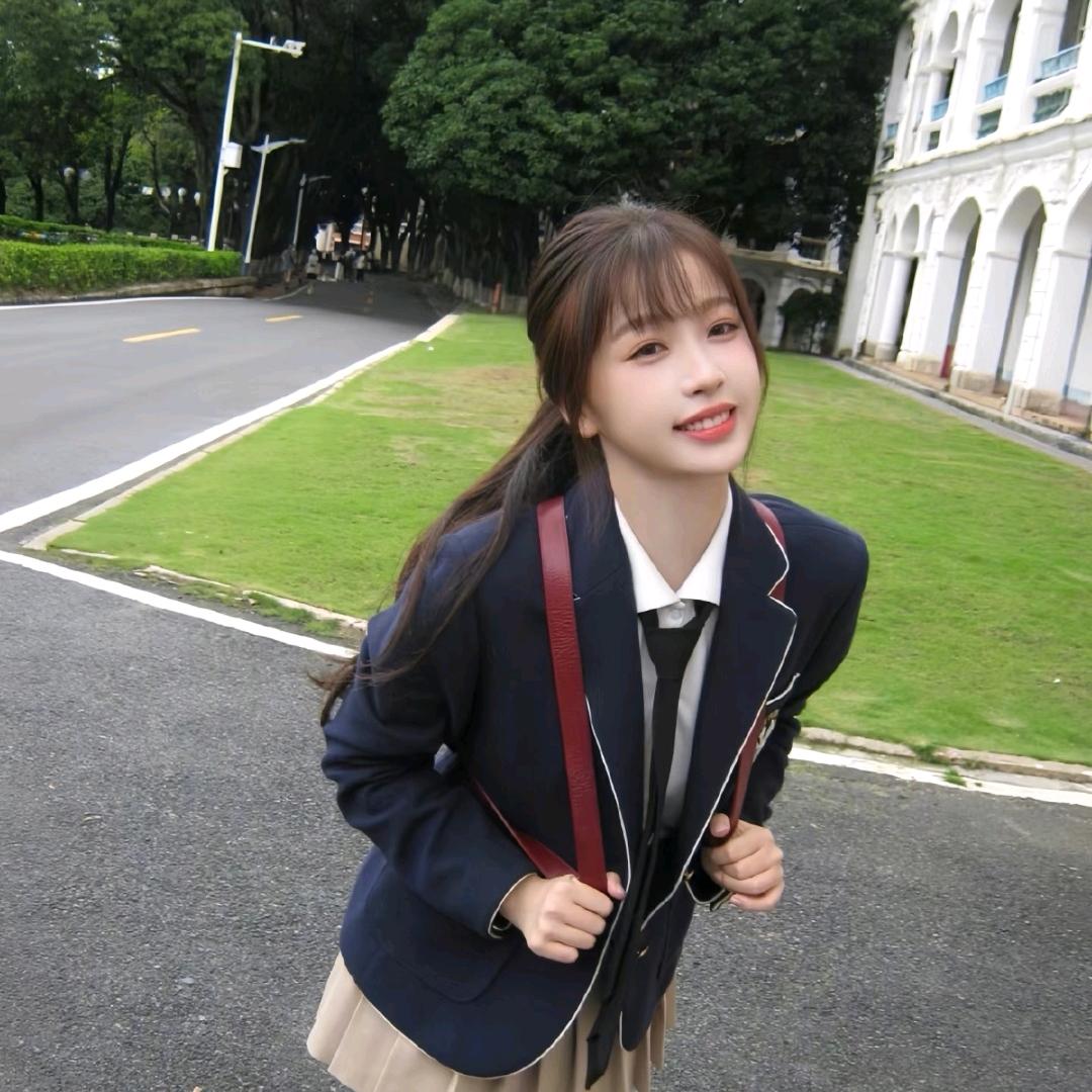 鱼头星星Esther