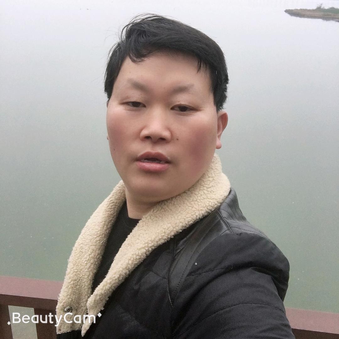 隔壁王哥 @