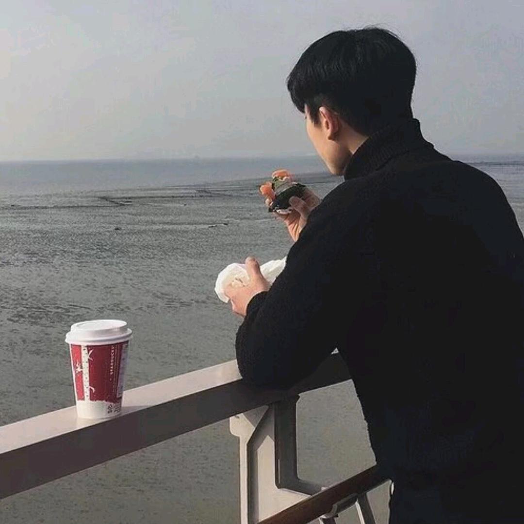 阿峰带你看世界🐾