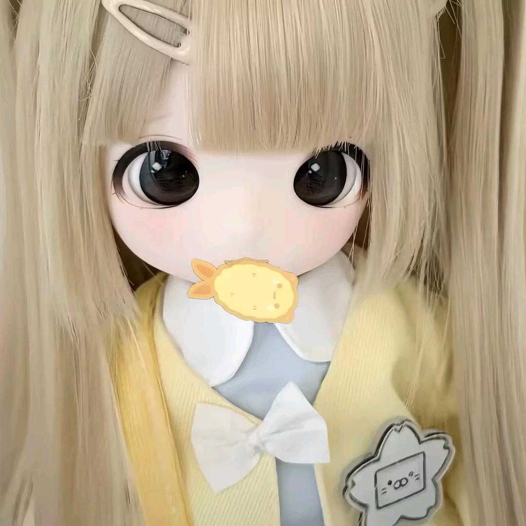 偷懒的何包蛋📷