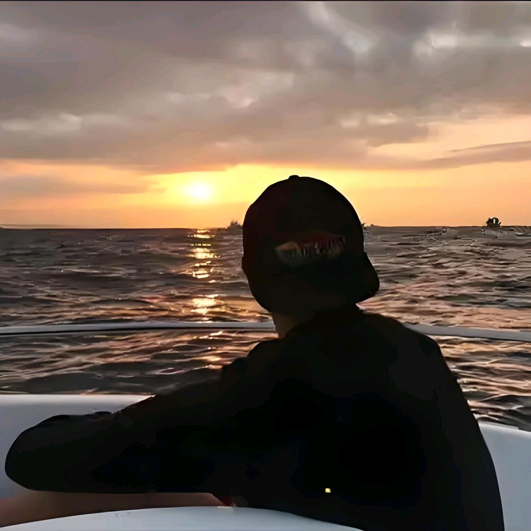 律耀律所-何老师