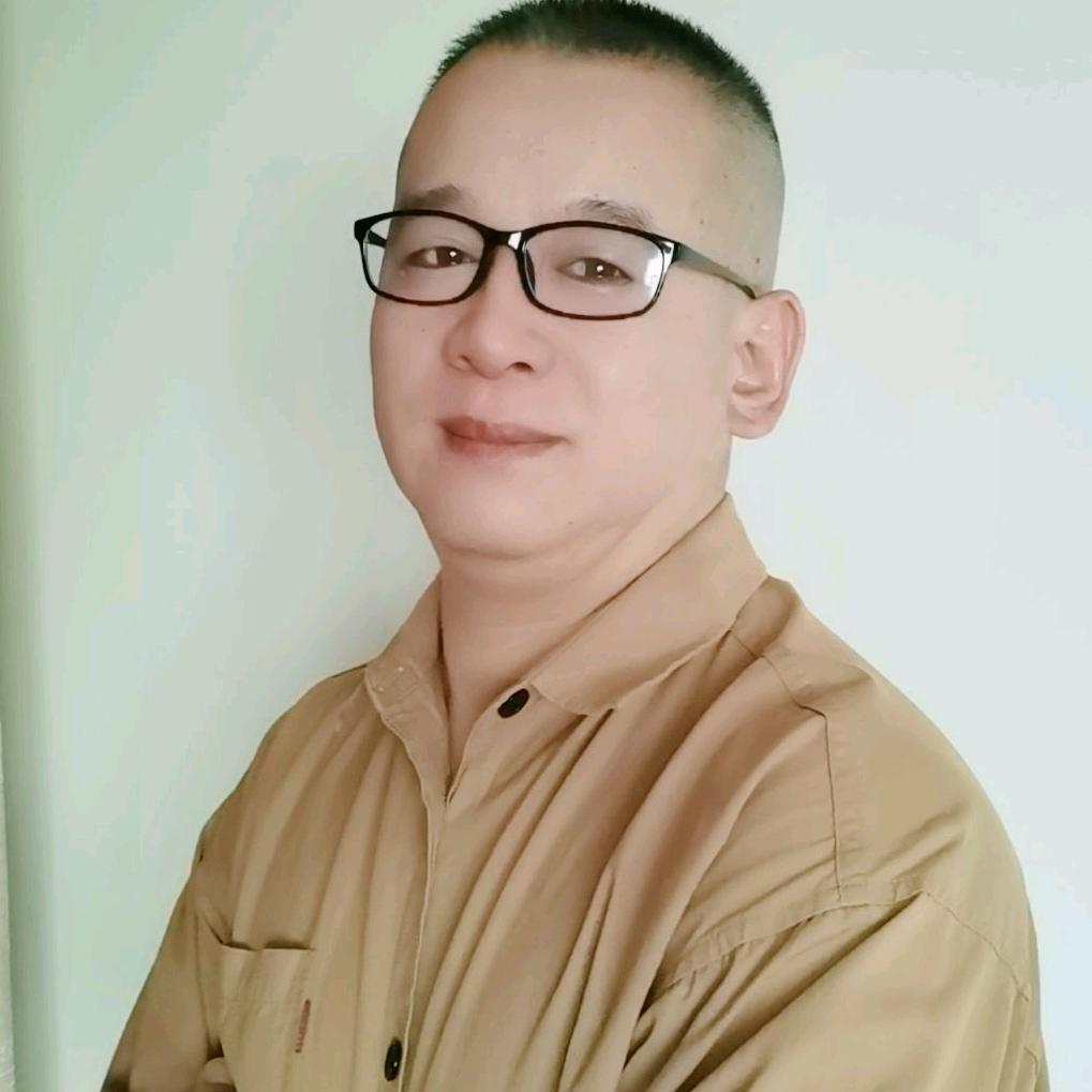 小爱正能量自媒