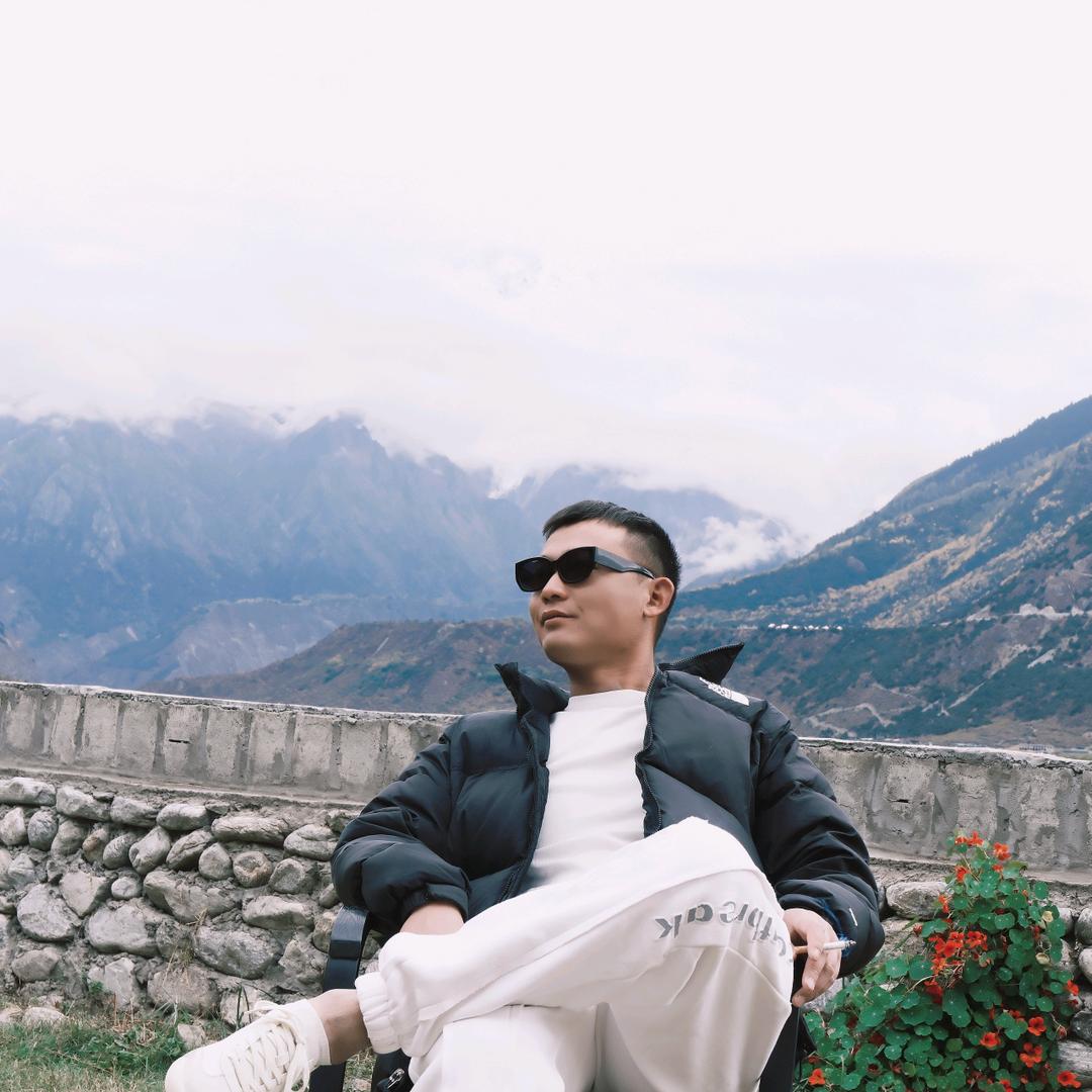 小何在西藏（高标纯玩团）