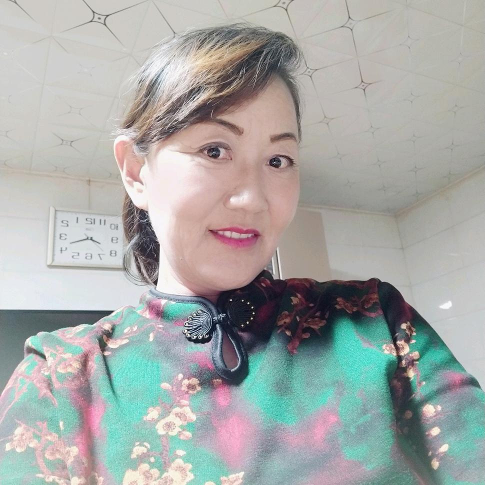 孟根花*
