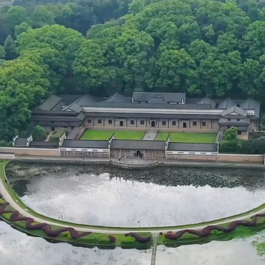 郡泽昌