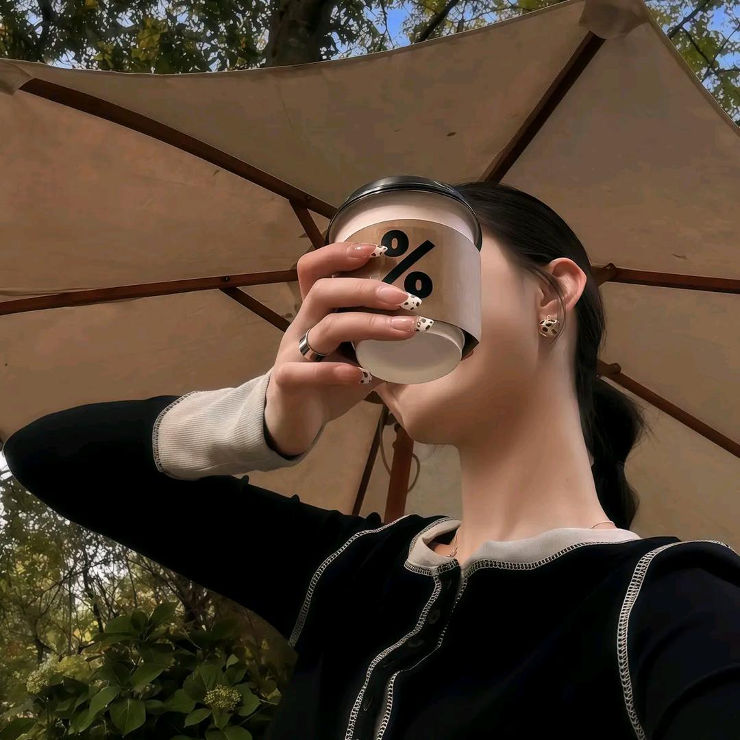 甜甜.