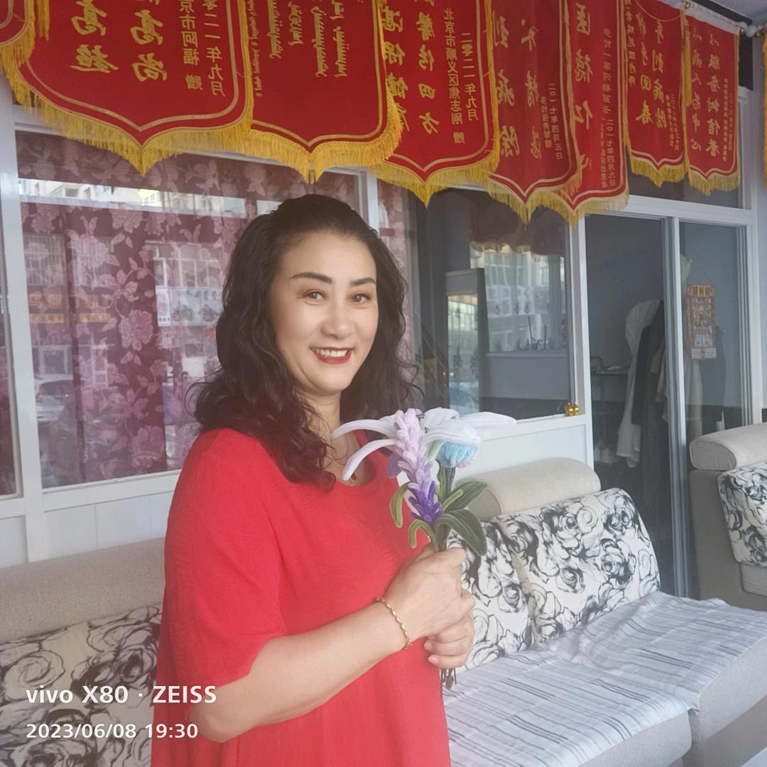 绣美 常瑞花79225201816