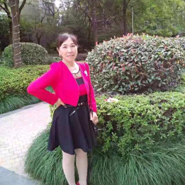小芳唱歌交友