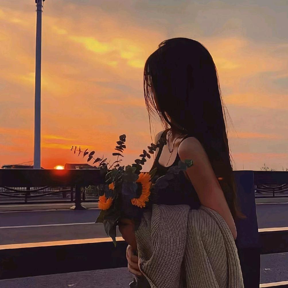 爱吃花生的蜜儿头像