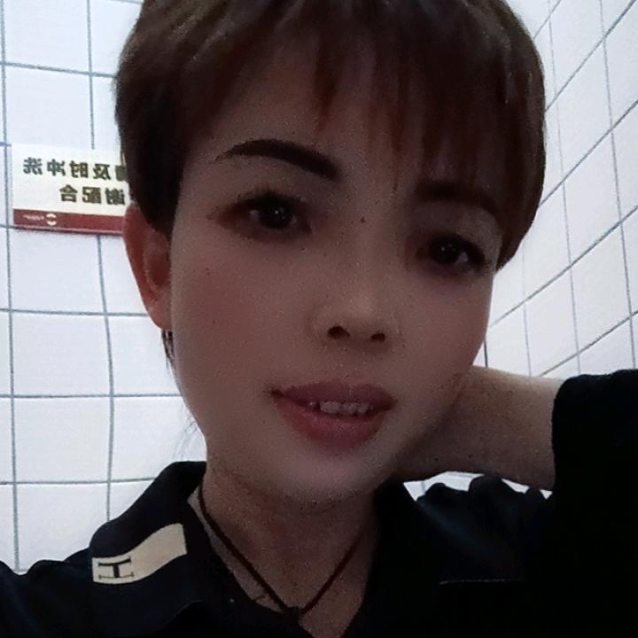 李琳
