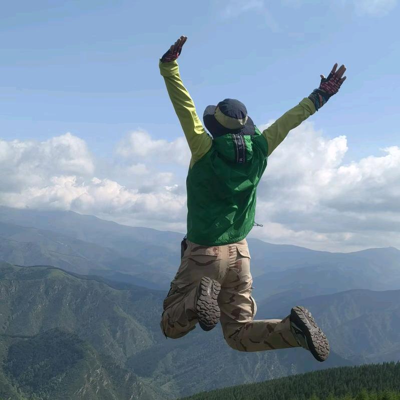 不快乐的大傻子