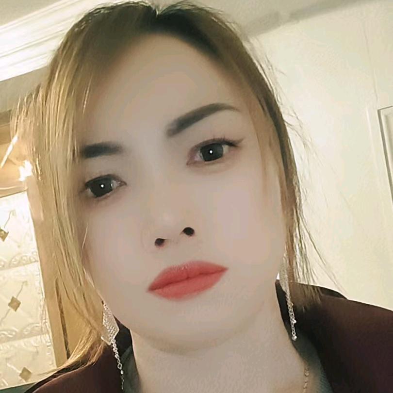二妹， 一个人也很快乐一位PK主播