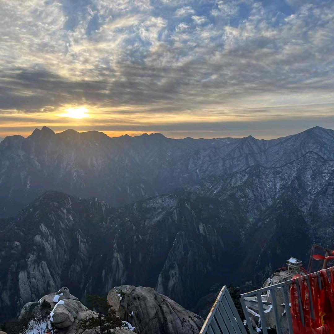 ￴￴ ￴￴ ￴ ￴￴