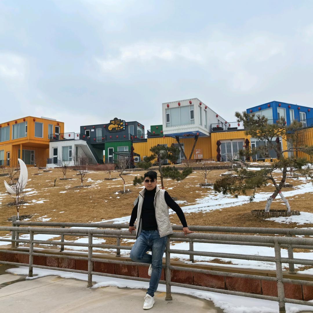 售楼部最黑的亮