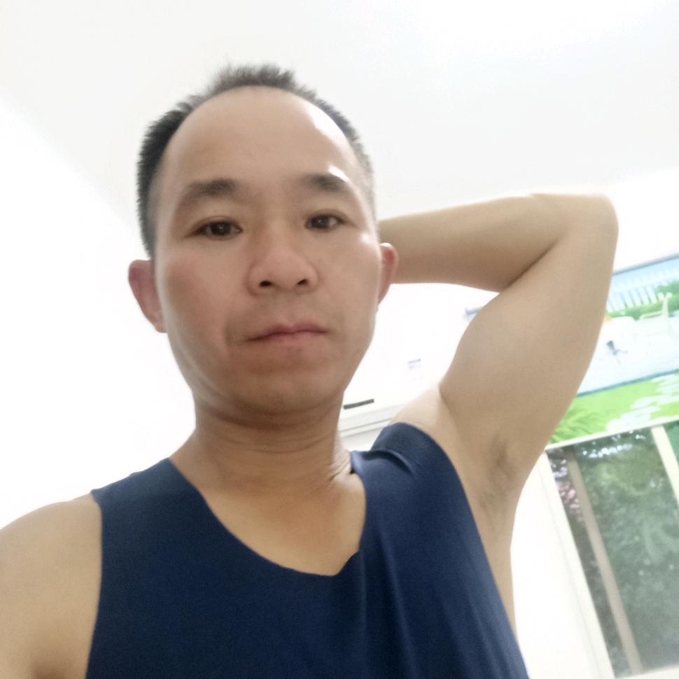 廉价体力💪小伟