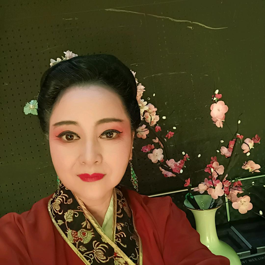 宝山戏曲朱会长