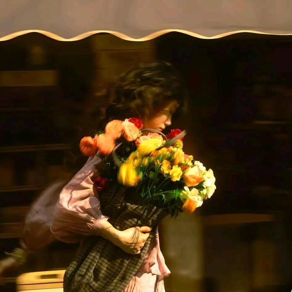 我不睡觉的时候睁着眼🫡