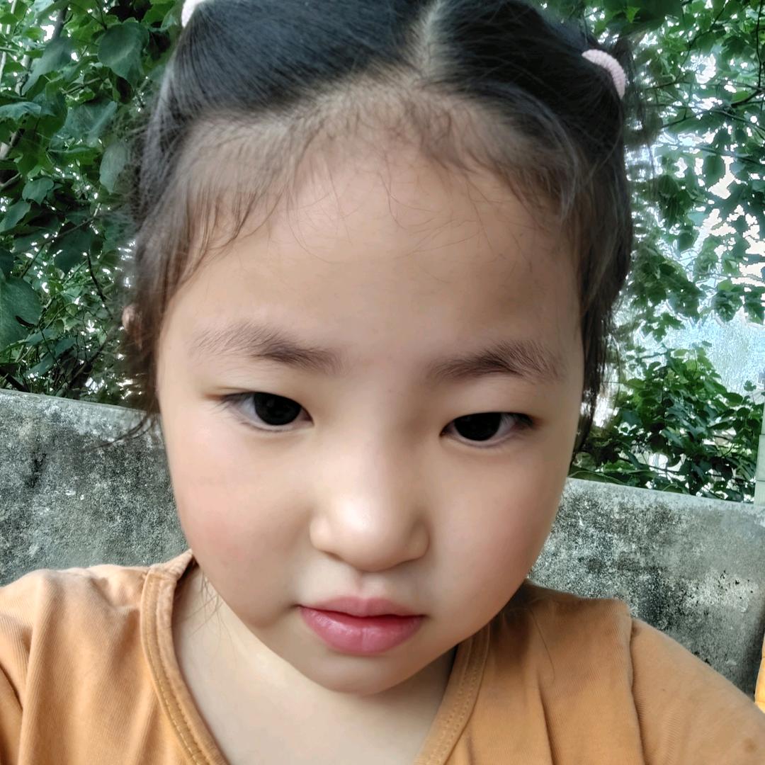 姚田心头像