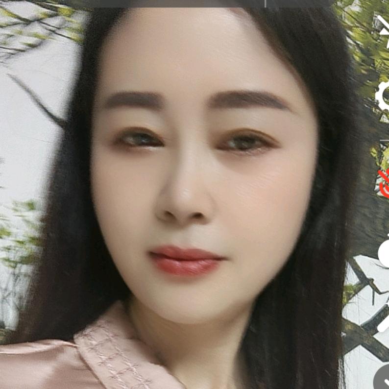 阿雯