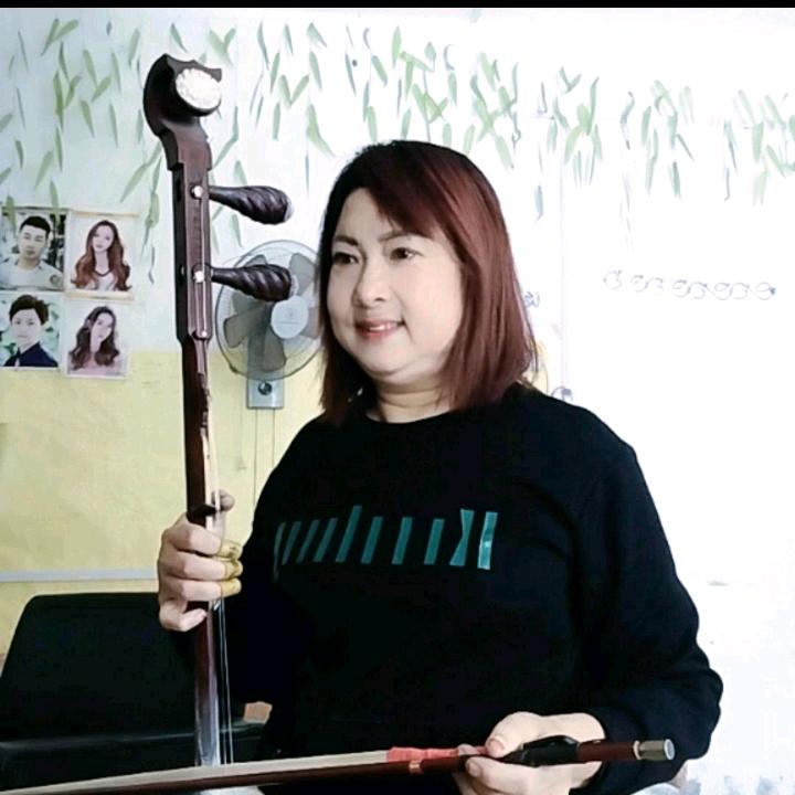 学拉板胡🌹