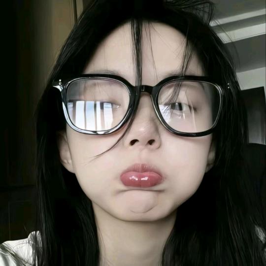 曼波打游戏