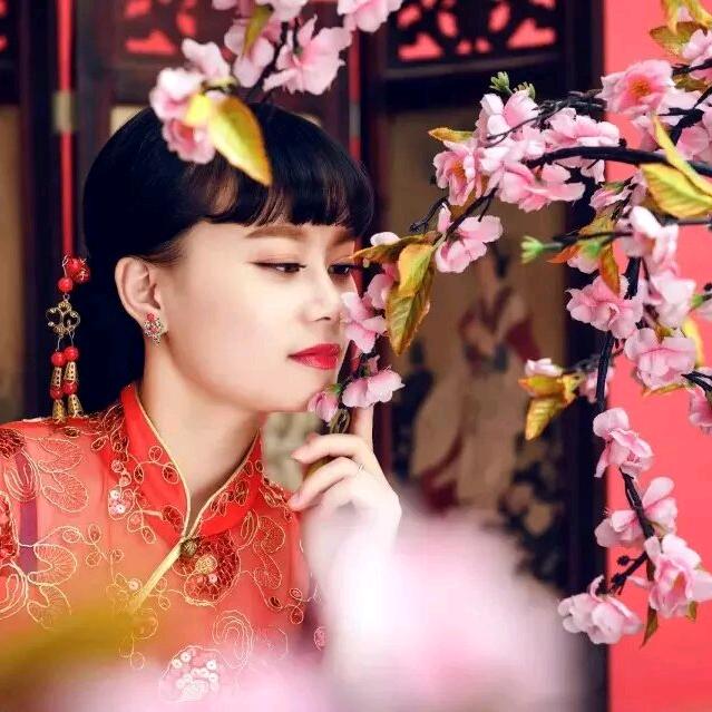 四川二妹在茅台镇