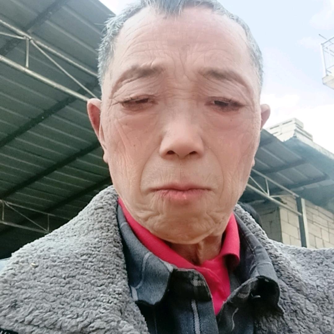 段二哥LB《中午十二點半開播》！