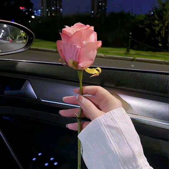 ꦿ那抹微笑已成殇᭄