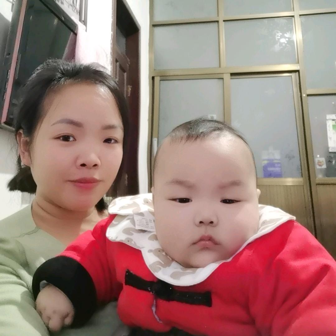 许二妮