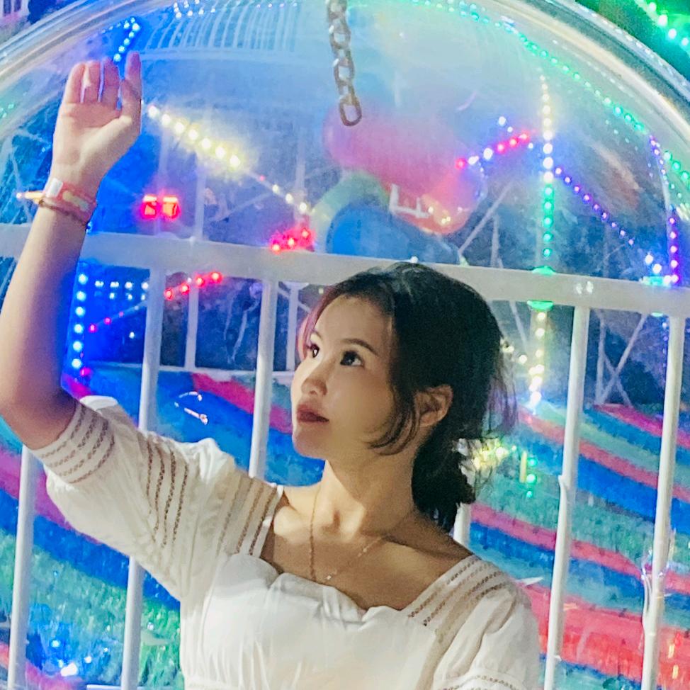 两英萃然皮肤规划师丝丝