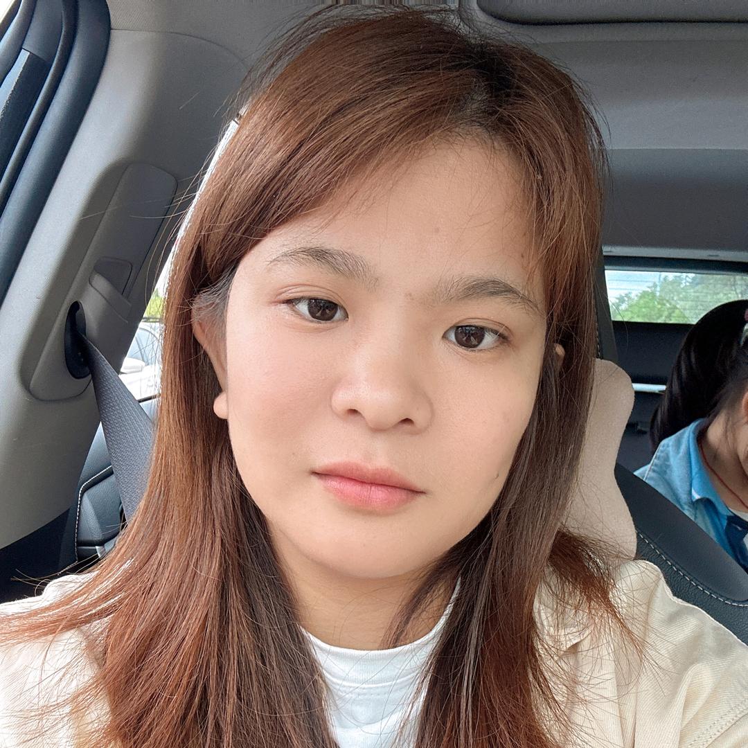 一个女孩👧