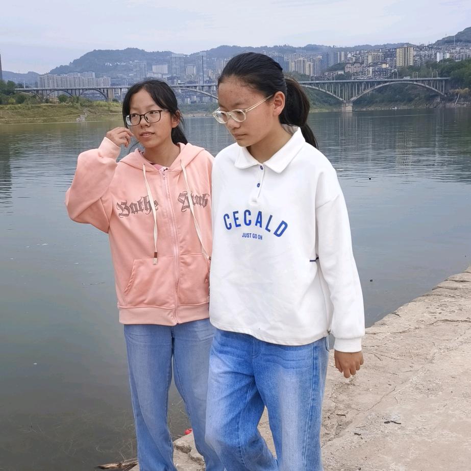 欣妮（东方争鸣）
