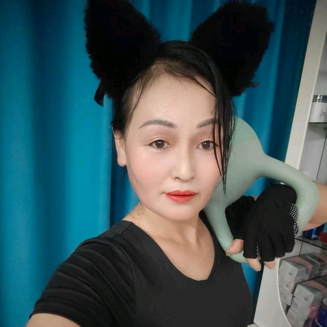 达斡尔姑娘